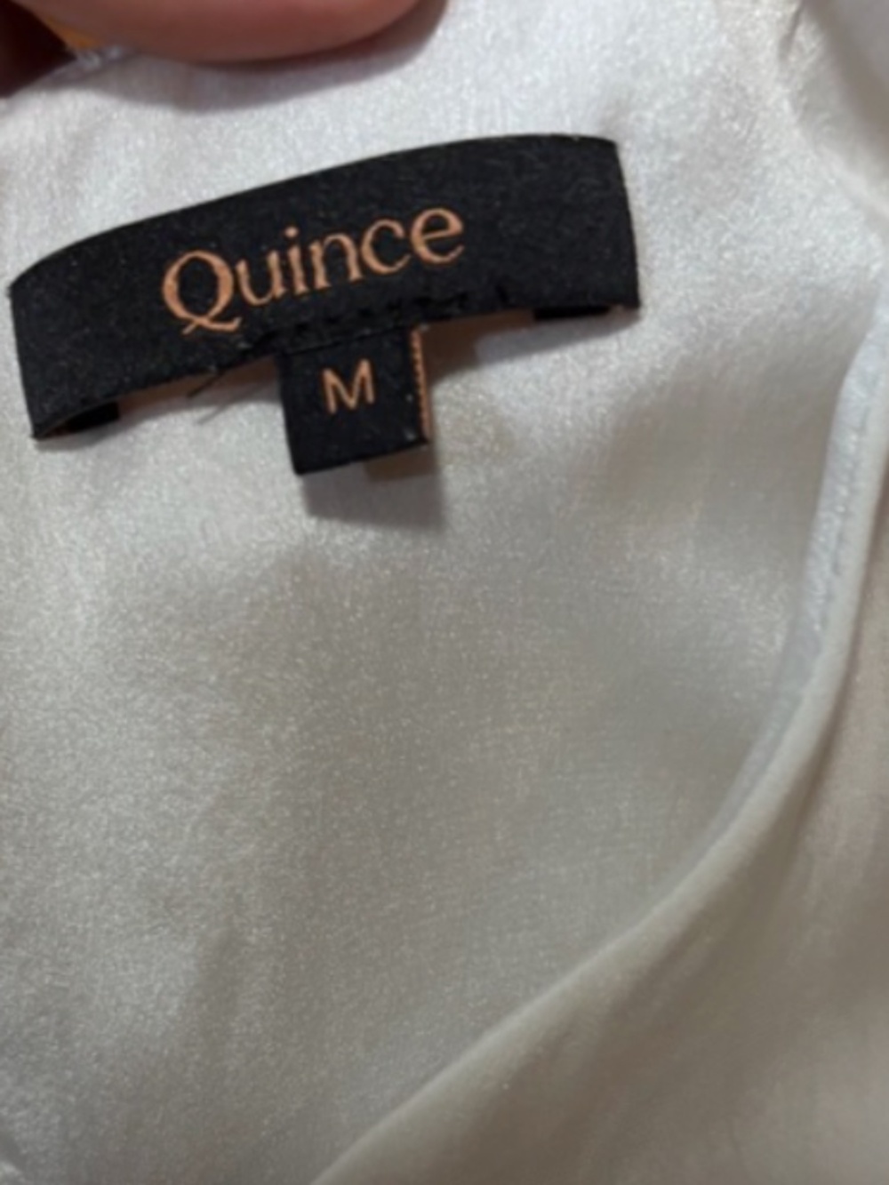 Quince Ivory Silk Sleeveless Blouse Round Neck Keyhole Back Medium - Picture 3 of 5